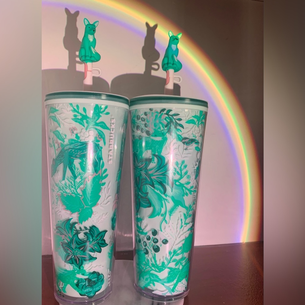 Starbucks Winter 2022 Mint Green Fox Cold Cup w/ Fox straw topper